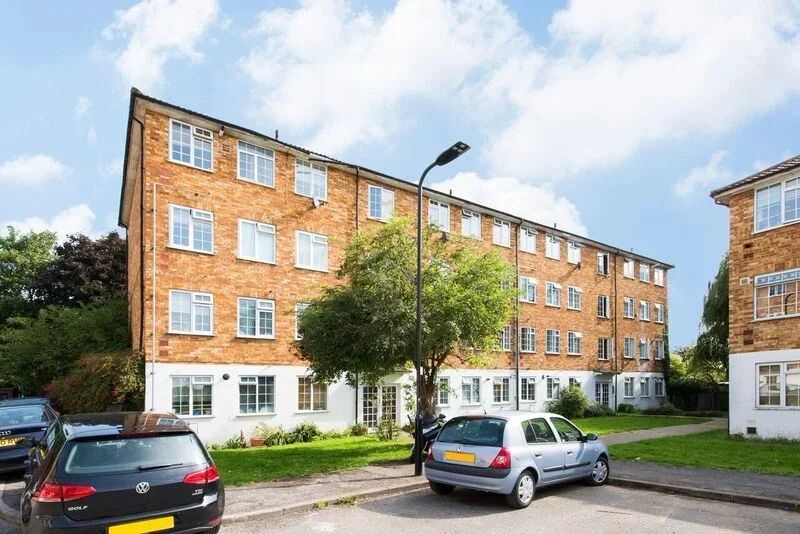 Flat Barbican Road in Greater London