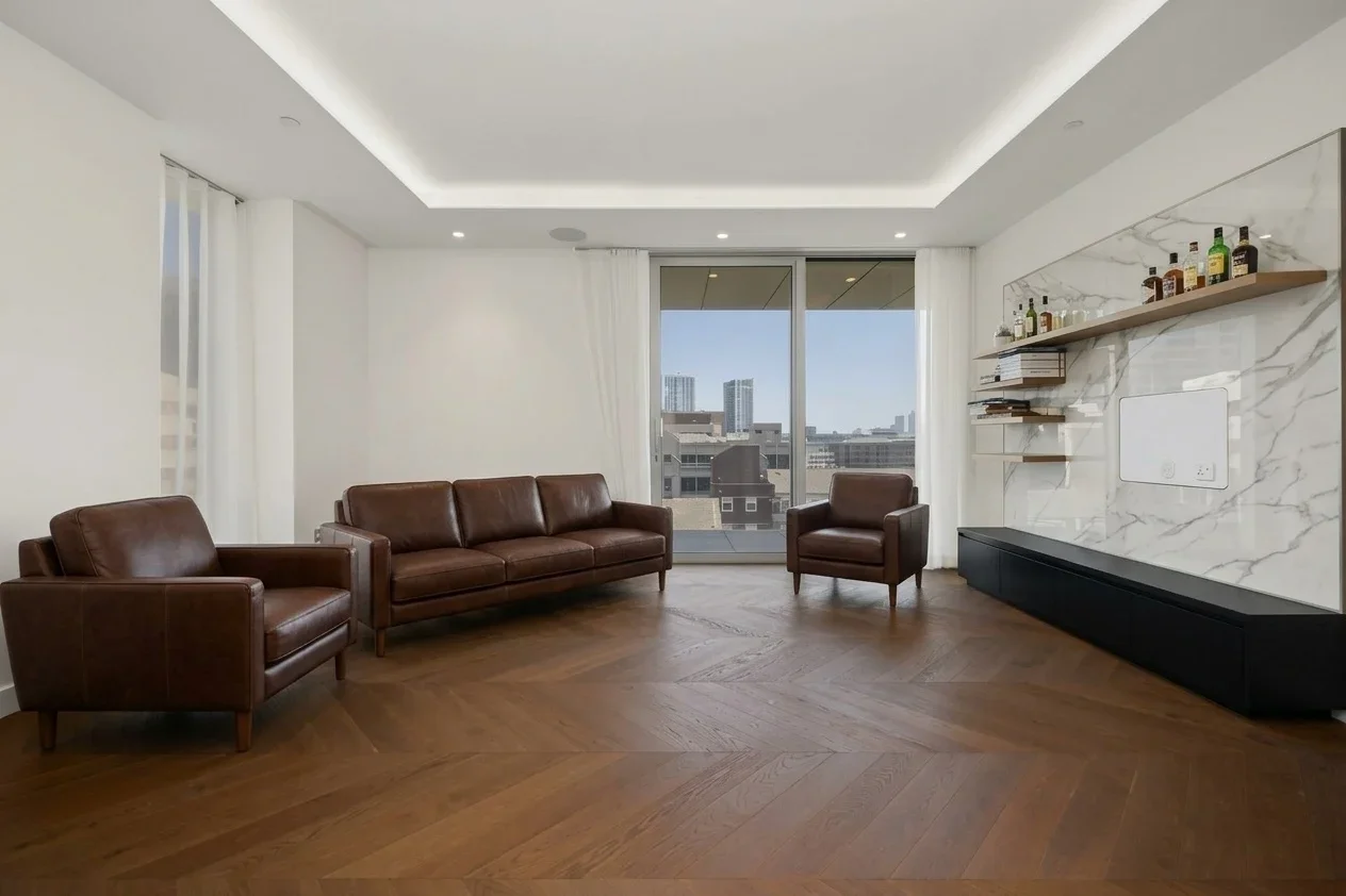 Flat Minories in City of London