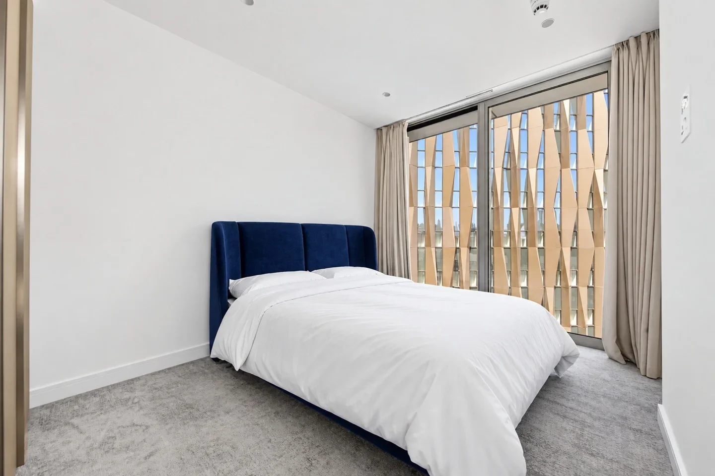 Flat Minories in City of London