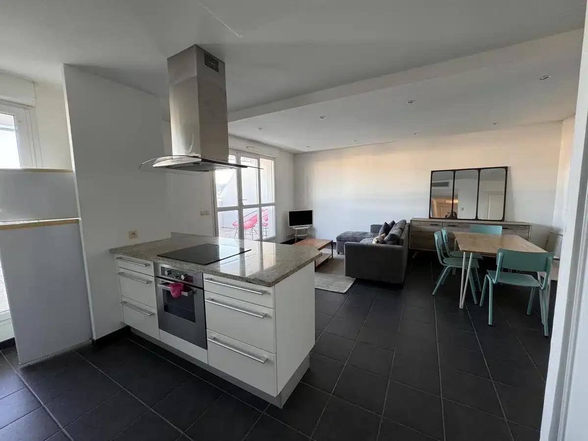 Appartement Avenue de Toulon à Marseille