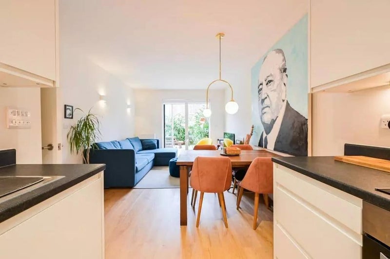 Flat Elmsdale Road in Greater London