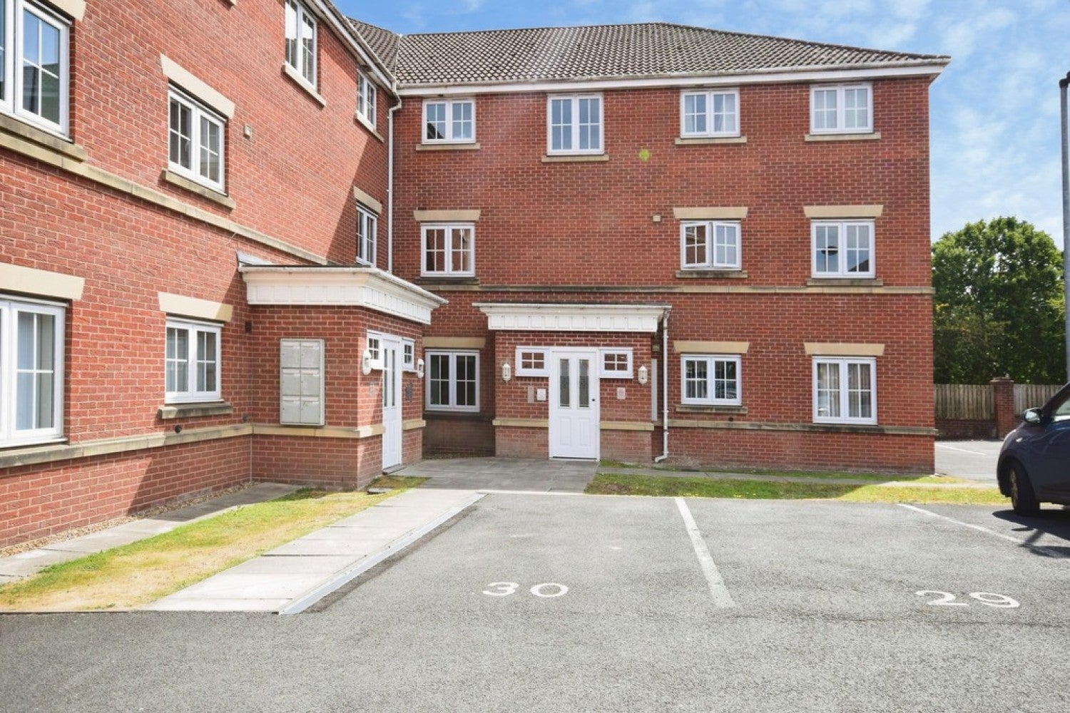 Flat Willowbrook Drive in Stoke-on-Trent