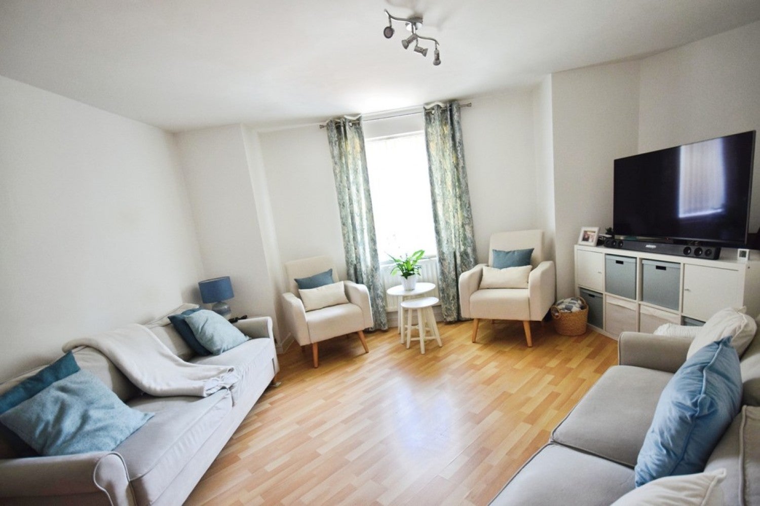 Flat Willowbrook Drive in Stoke-on-Trent