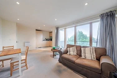 Flat Durnsford Road in Greater London