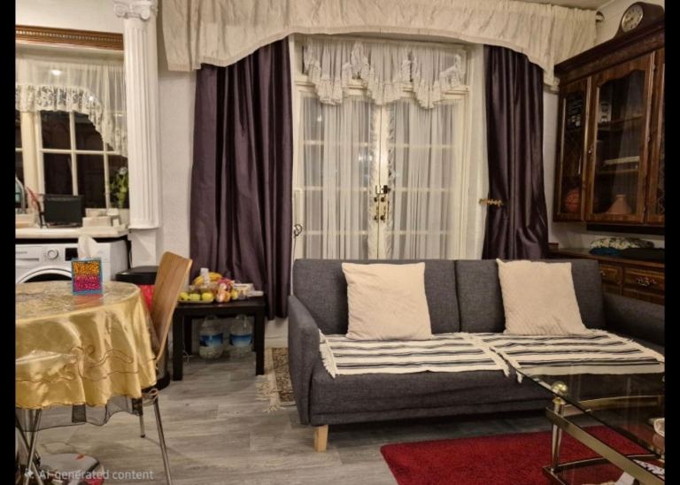 Room Parsonage Street in Greater London