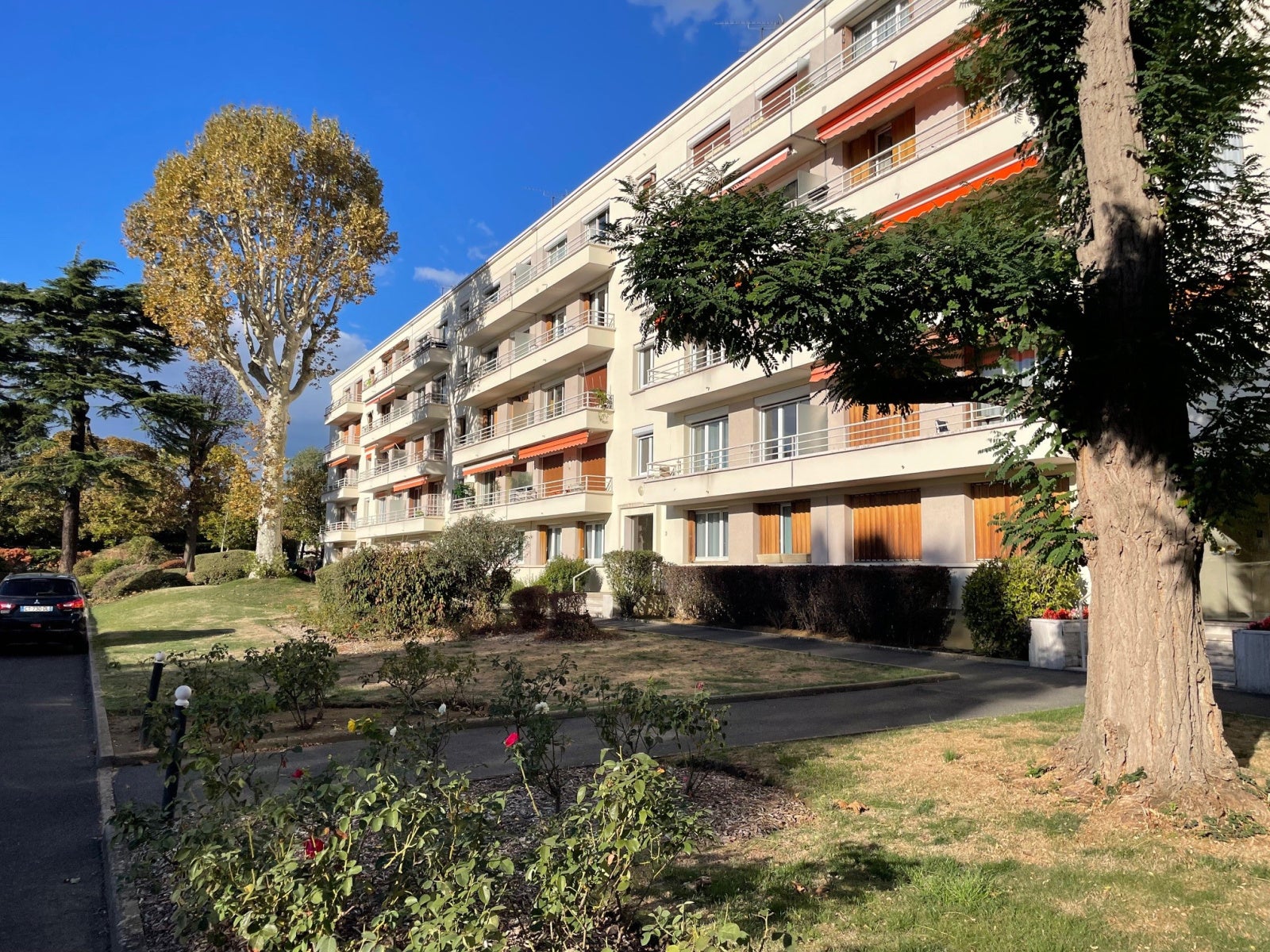 Flat Avenue des Fusillés de Châteaubriant in Saint-Maur-des-Fossés