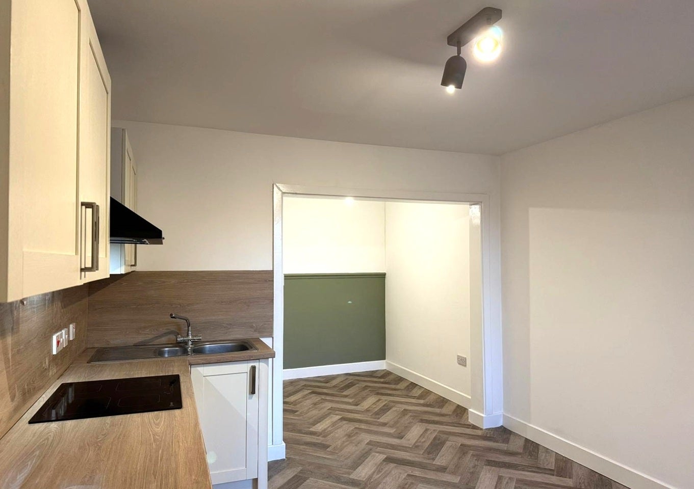 Flat Warbreck Drive in Blackpool