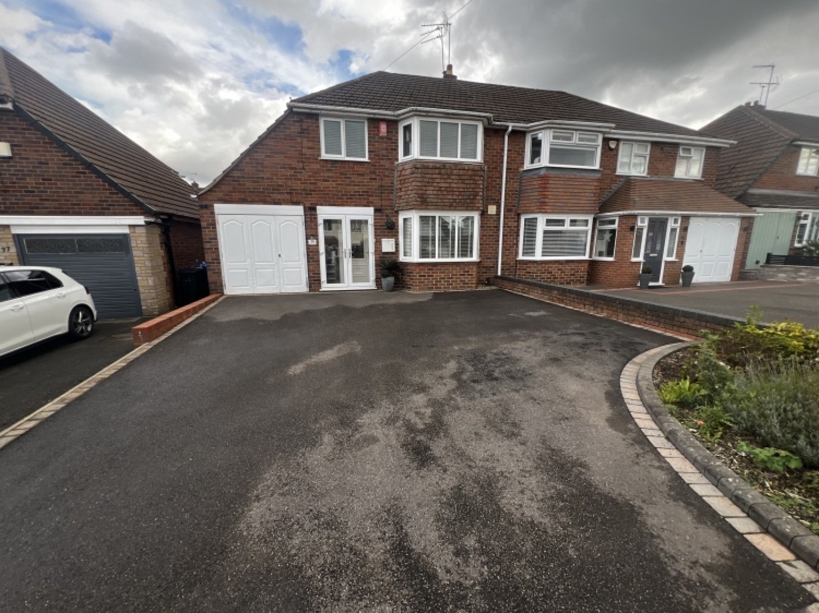 House Wesson Gardens in Halesowen