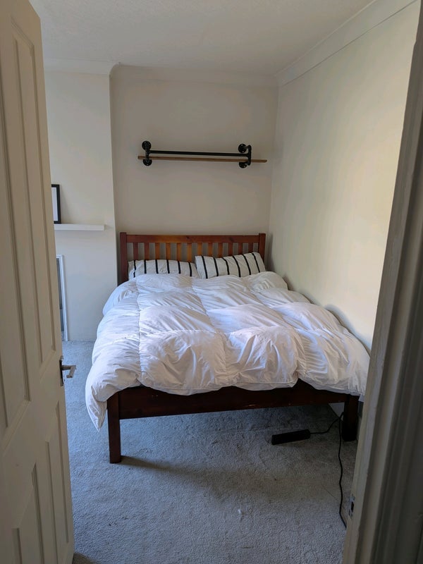 Room Bowen Drive in Greater London