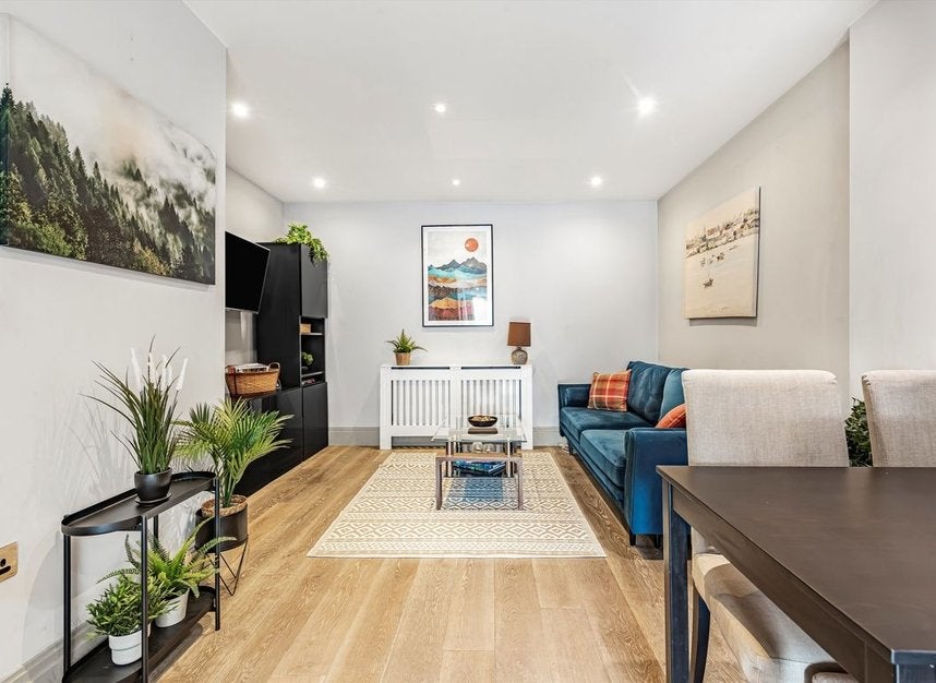 Flat Fulham Road in Greater London