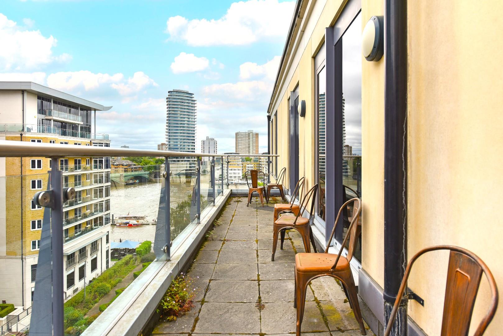 Flat The Boulevard in Greater London