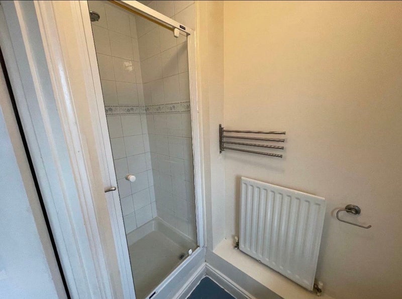 Room Transom Square in Greater London