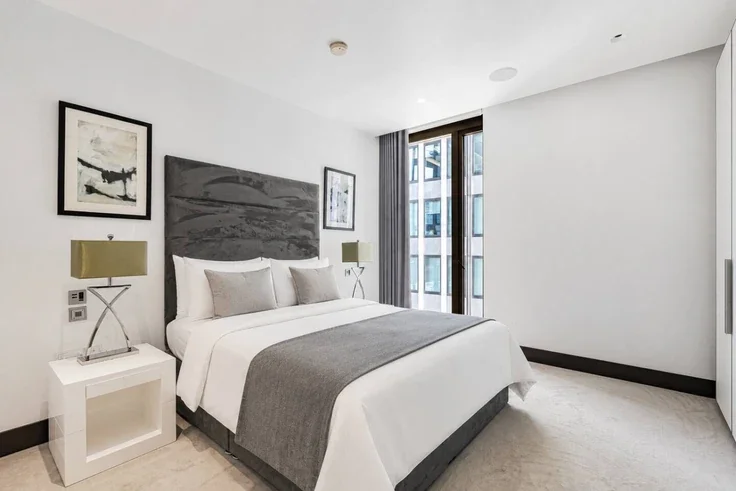 Flat Angela Hooper Place in City of Westminster