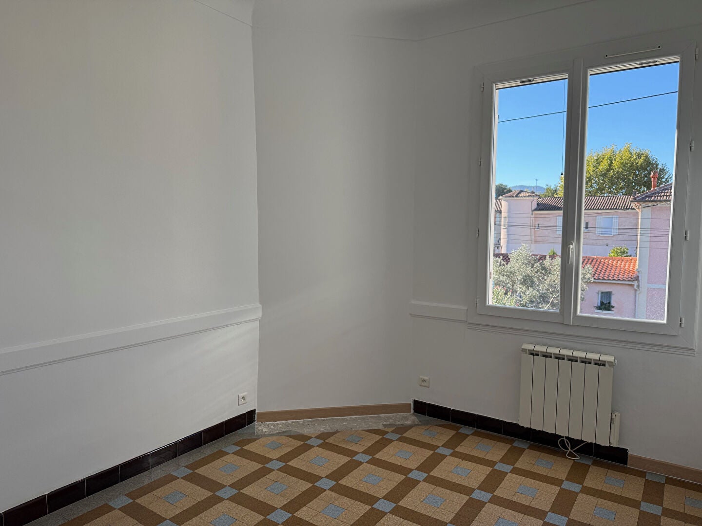 Flat Boulevard de la République in Trets