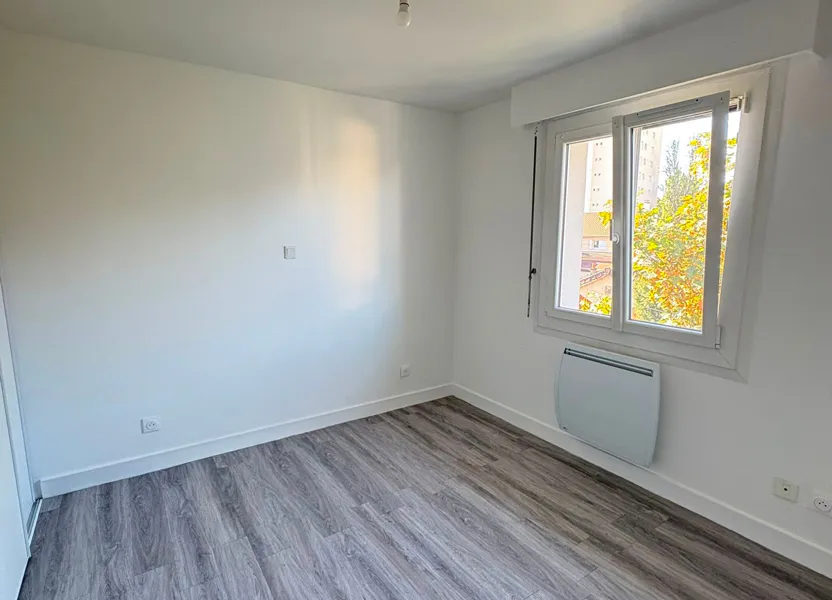 Flat Rue Armand Carrel in Drancy