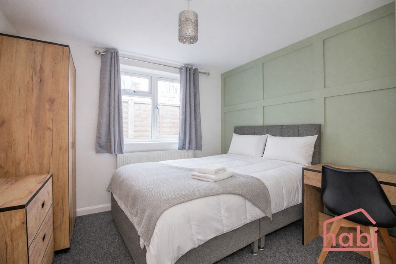 Room Irstead Road in Norwich