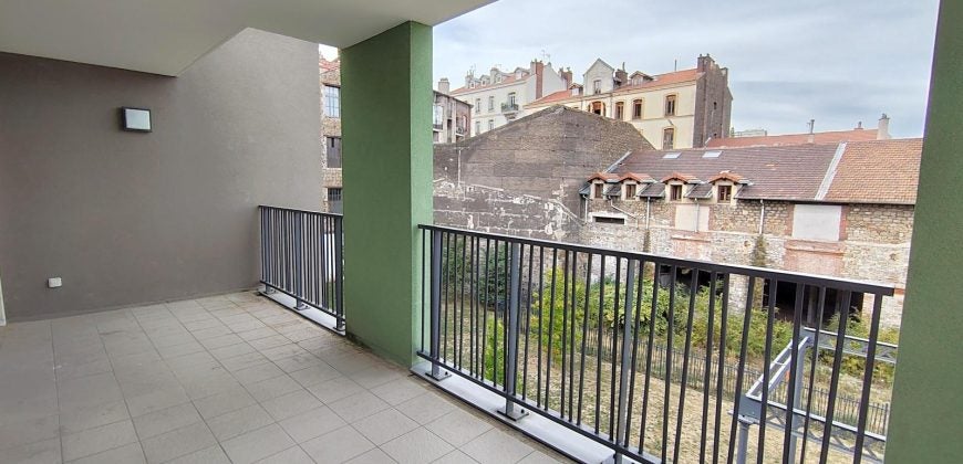 Flat Rue Émile Reymond in Saint-Étienne