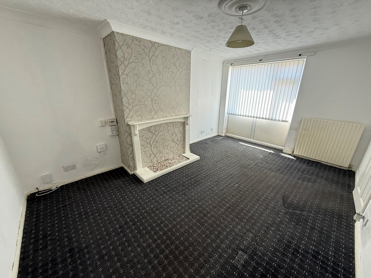 House Chequers Close in Wakefield