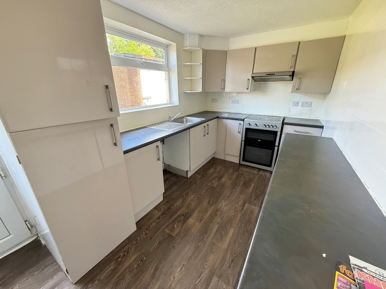 House Chequers Close in Wakefield