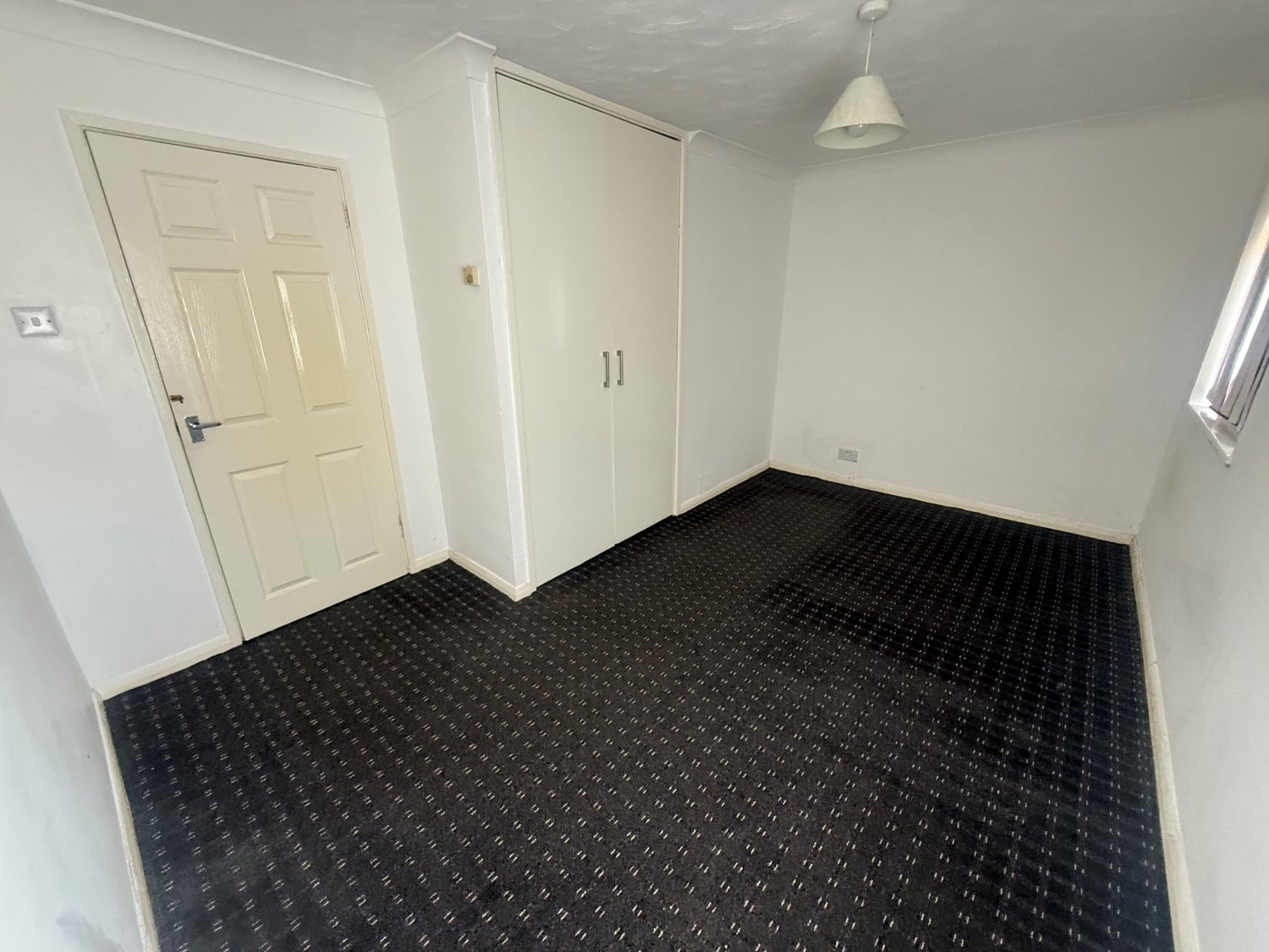 House Chequers Close in Wakefield