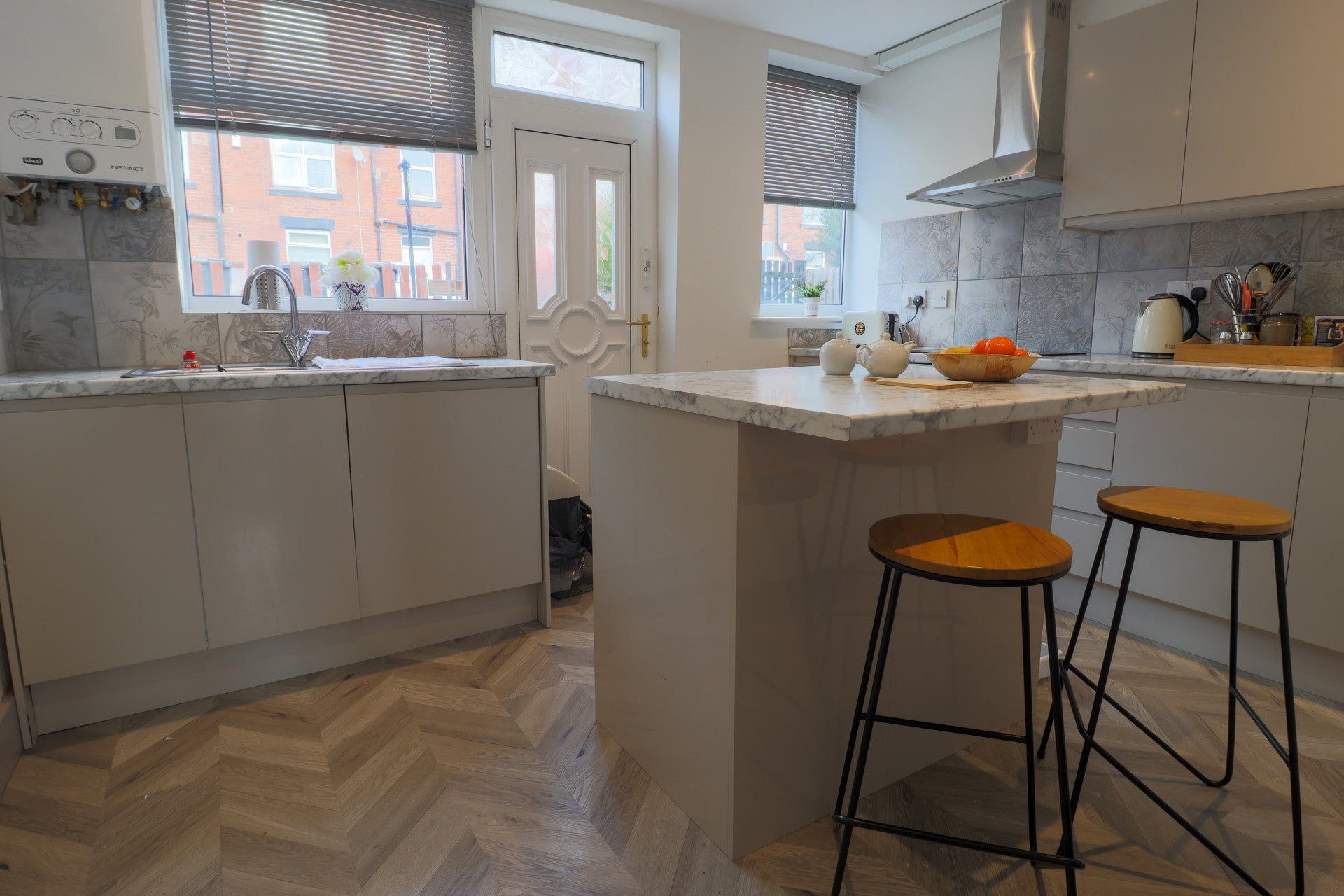 Flat Manor Avenue in Leeds
