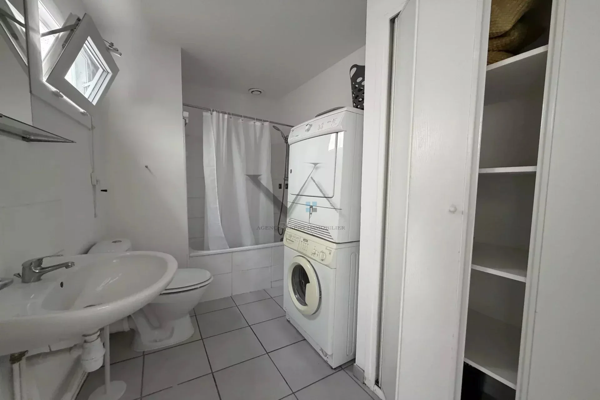 Appartement Rue Sainte-Croix à Montélimar