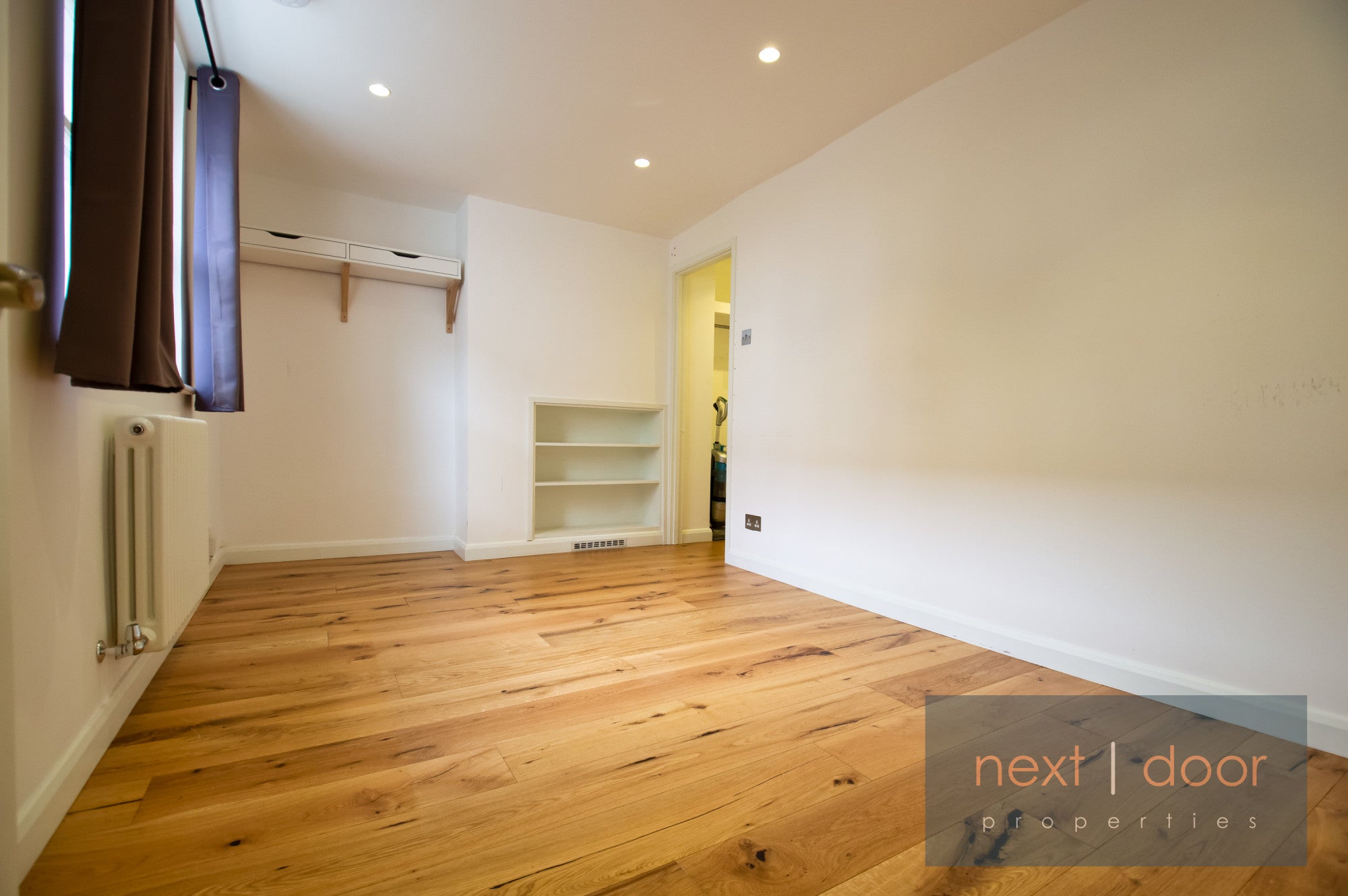 Flat Fentiman Road in Greater London
