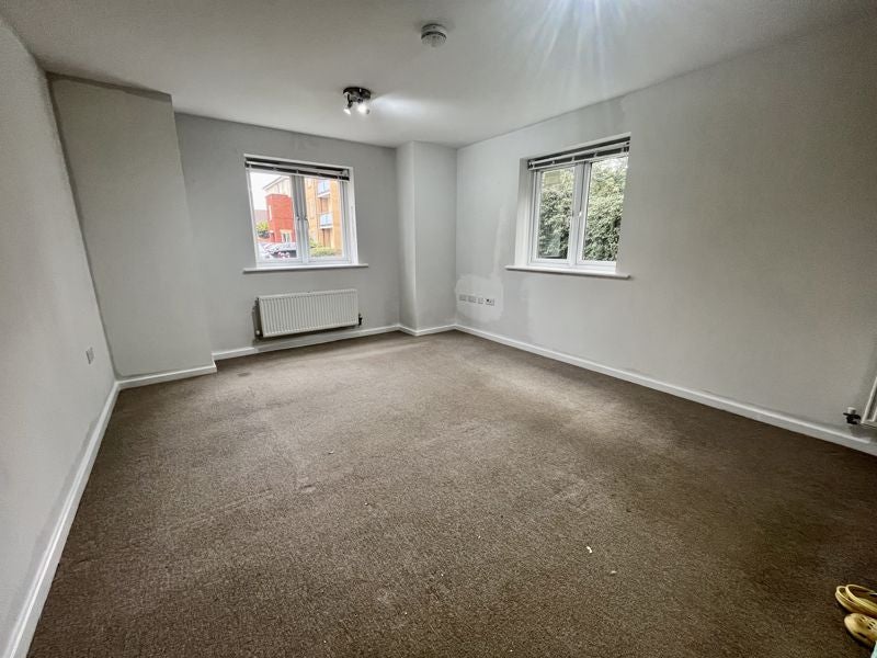 Flat Hornbeam Close in Bradley Stoke