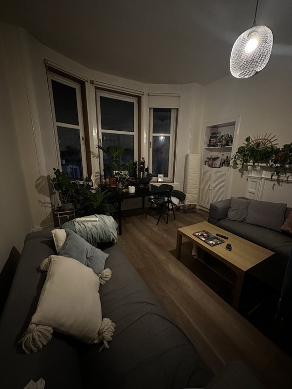 Room Byres Road in Glasgow