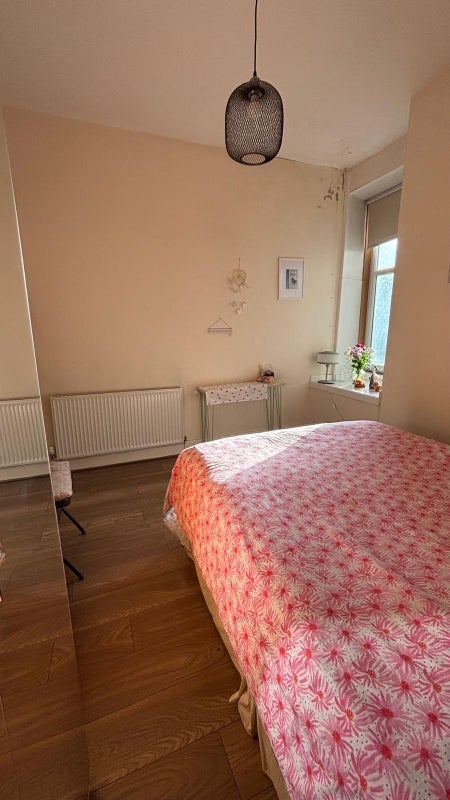 Room Byres Road in Glasgow