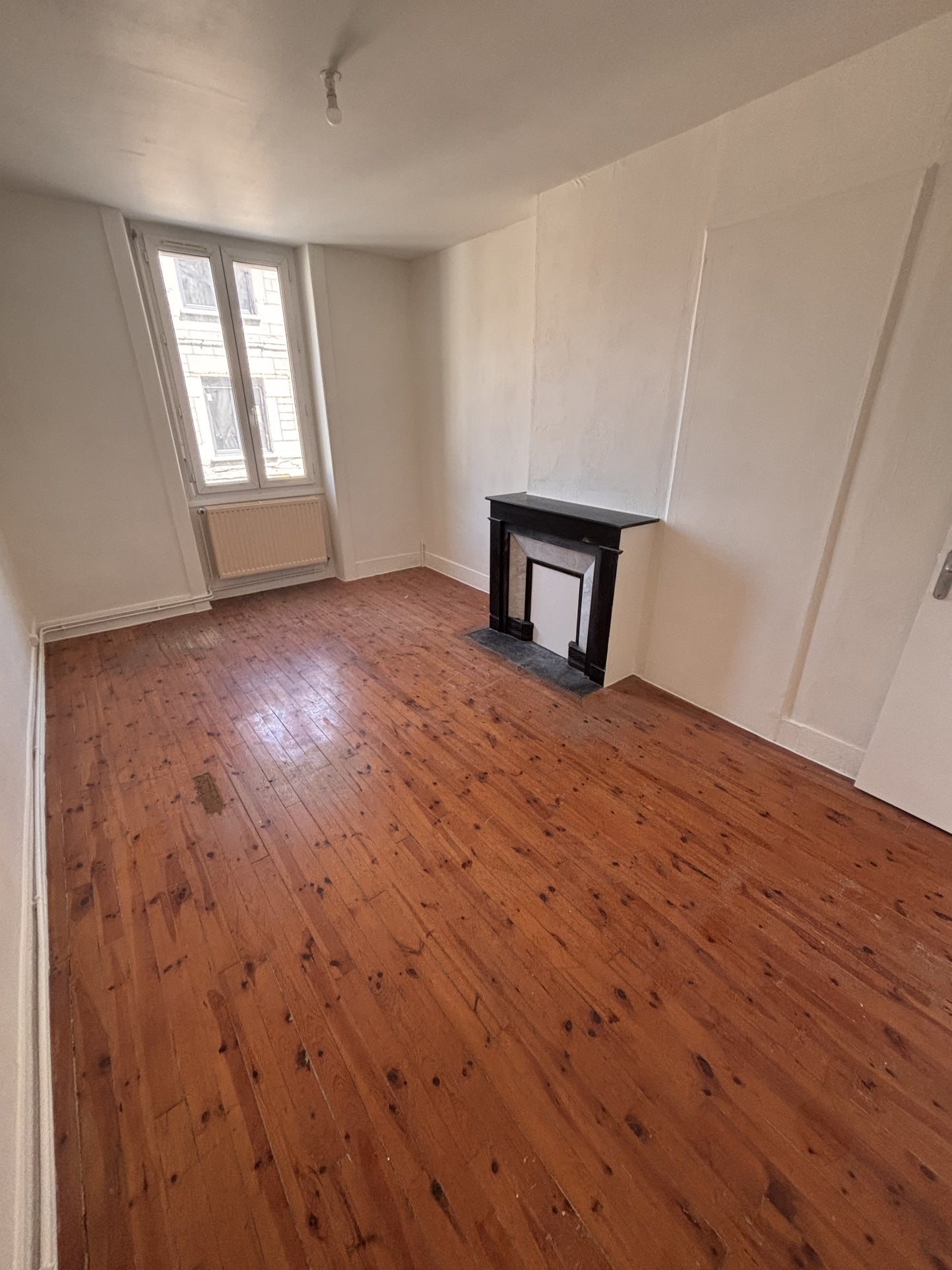 Flat Rue Benoît Frachon in Saint-Étienne