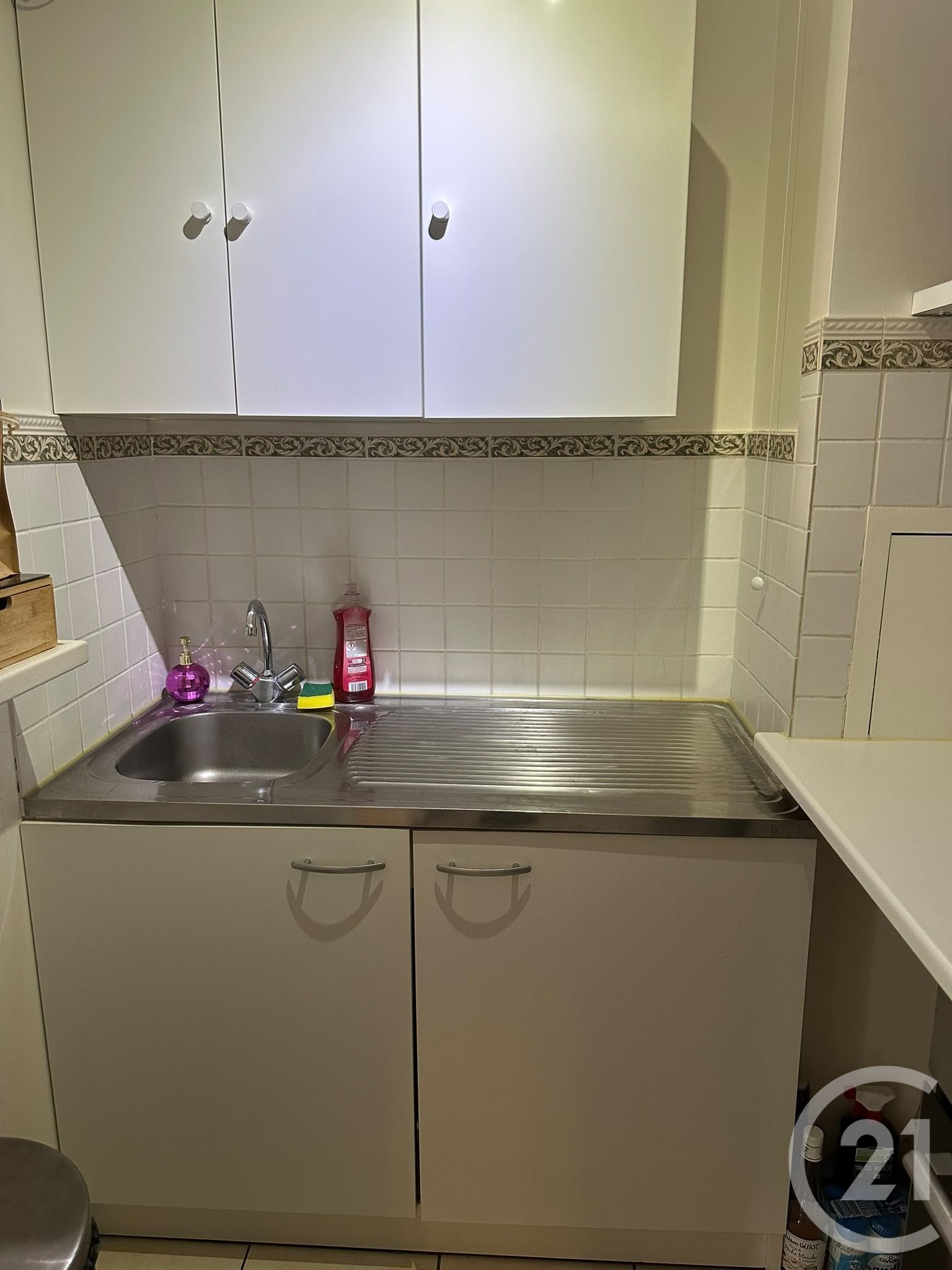 Flat Boulevard Louis Pasteur in Les Pavillons-sous-Bois