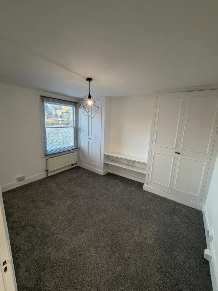 Flat Fulham Palace Road in Greater London