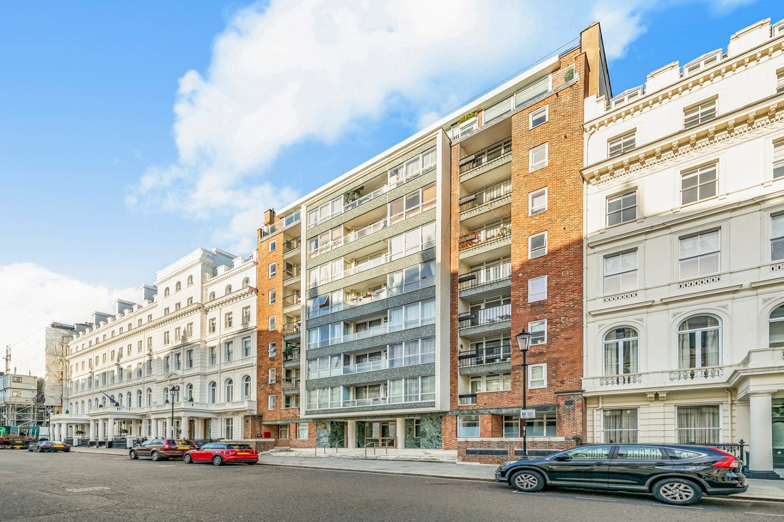Flat Lancaster Gate in City of Westminster