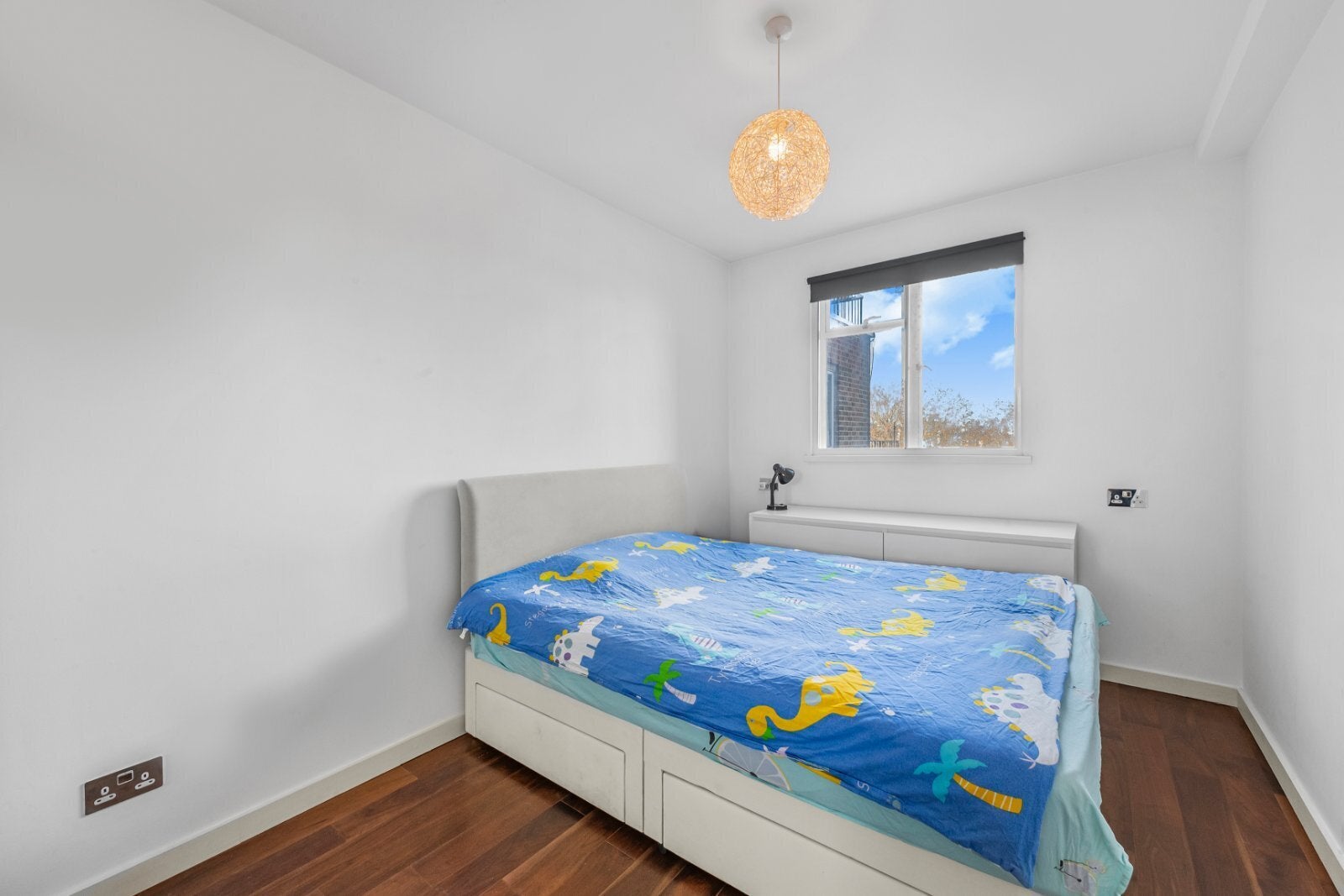 Flat Lancaster Gate in City of Westminster