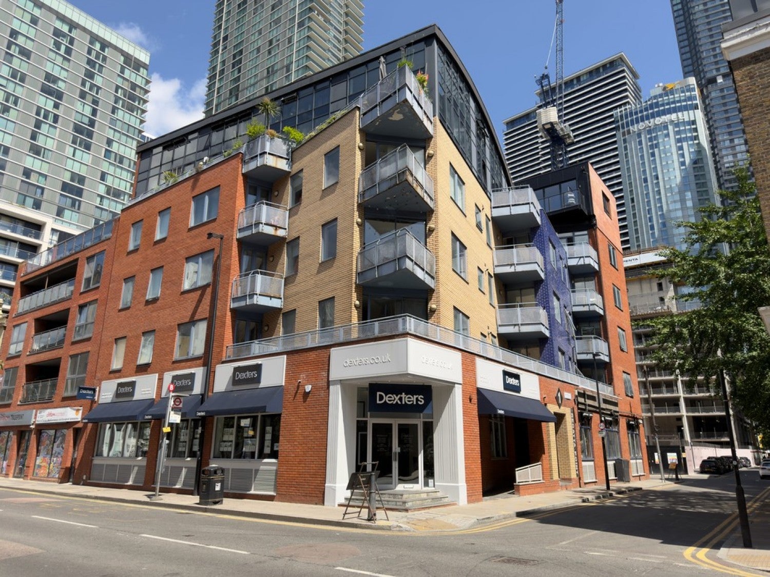 Flat Manilla Street in Greater London
