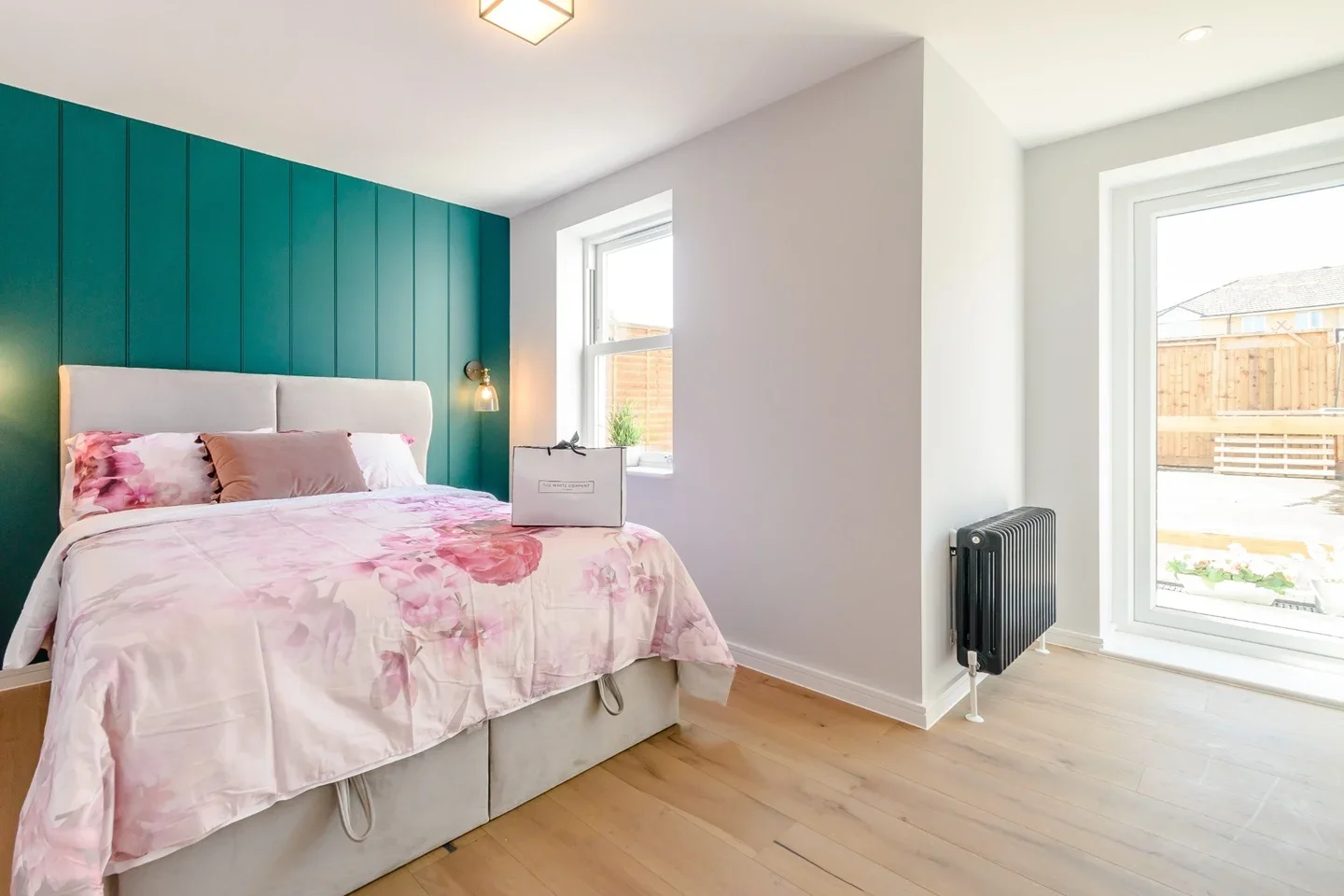 Flat Glenhaven Avenue in Hertsmere