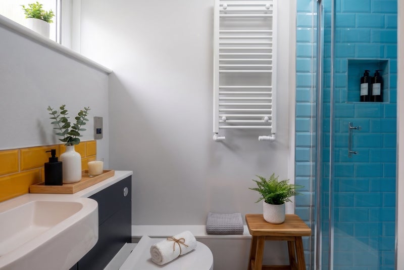 Room Winders Road in Greater London