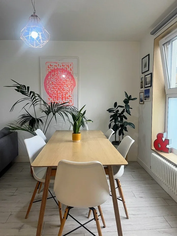 Flat Hackney Road in Greater London
