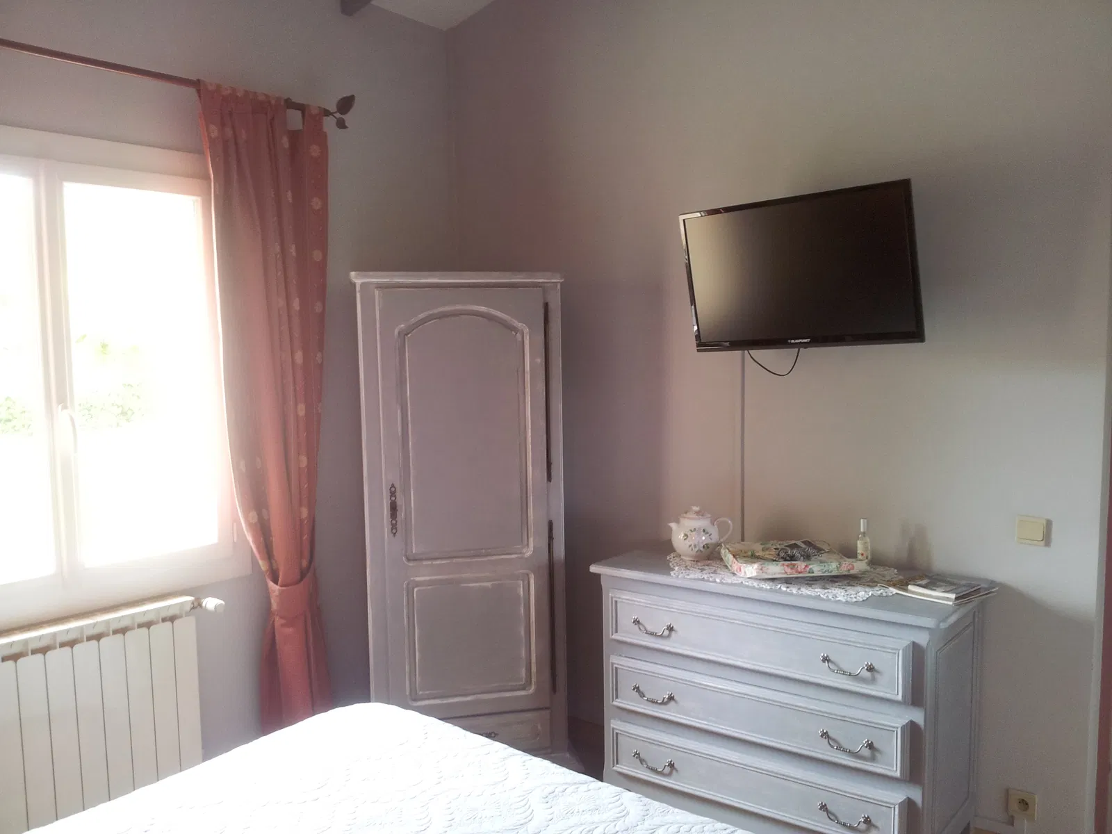 Room Chemin de Châteauneuf in Caumont-sur-Durance