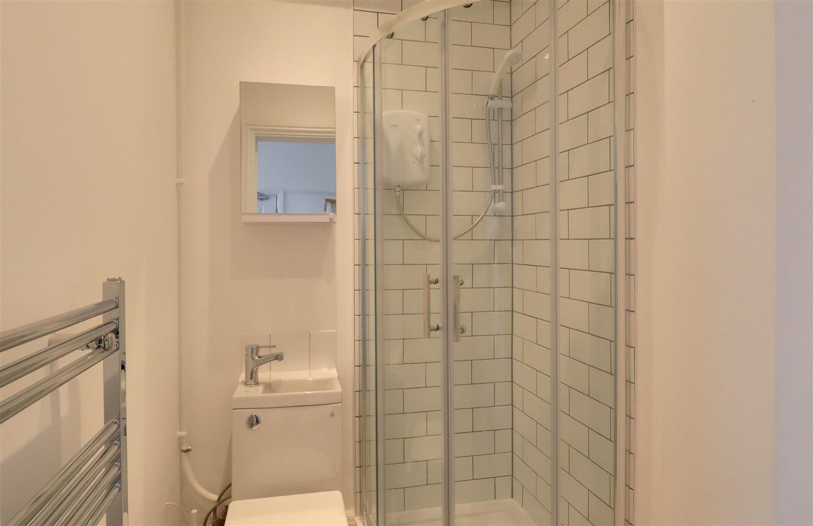 Room Upper Brighton Road in Adur
