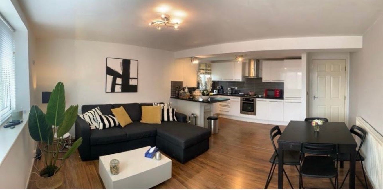 Flat Rishton Lane in Farnworth