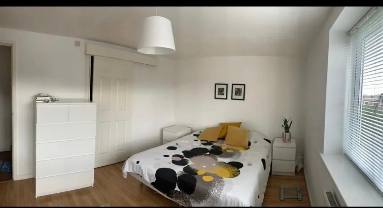 Flat Rishton Lane in Farnworth