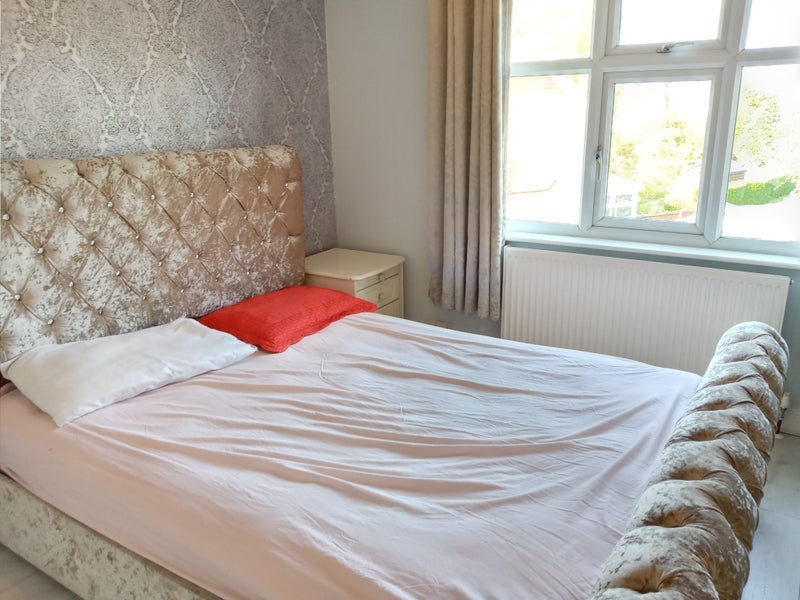 Room Audon Avenue in Nottingham