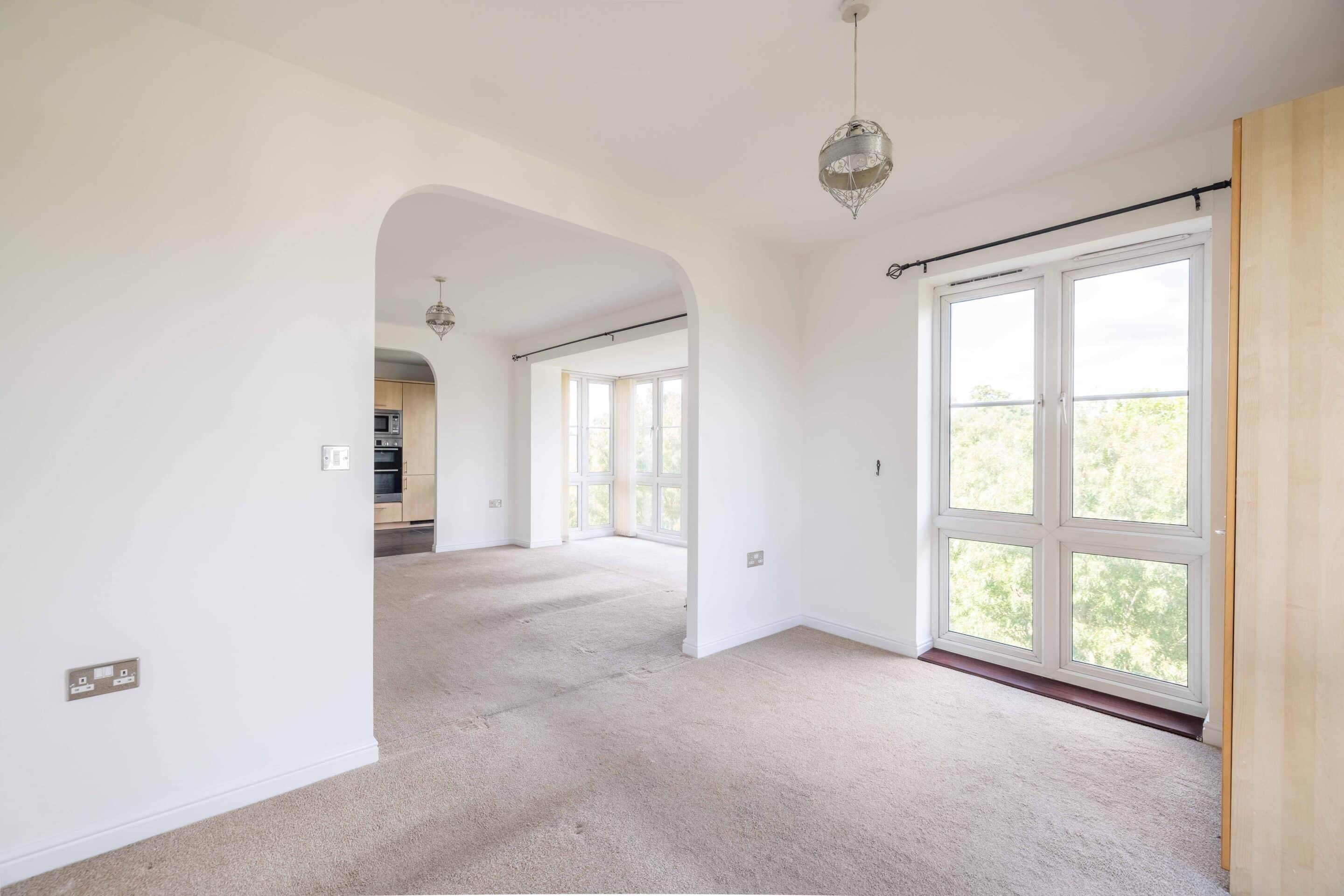 Flat Clarence Road in Windsor