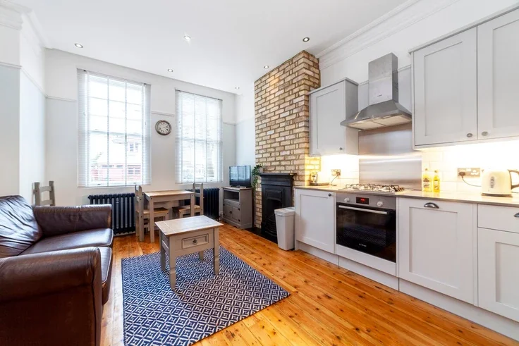 Flat Glenluce Road in Greater London