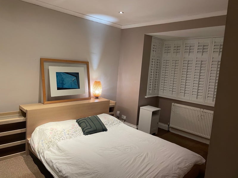 Room Abbotts Road in Greater London