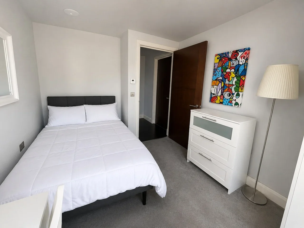 Room Tobago Street in Greater London