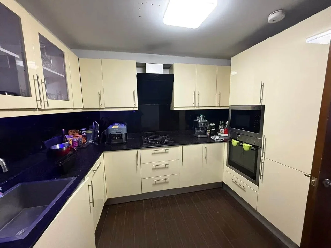 Room Tobago Street in Greater London