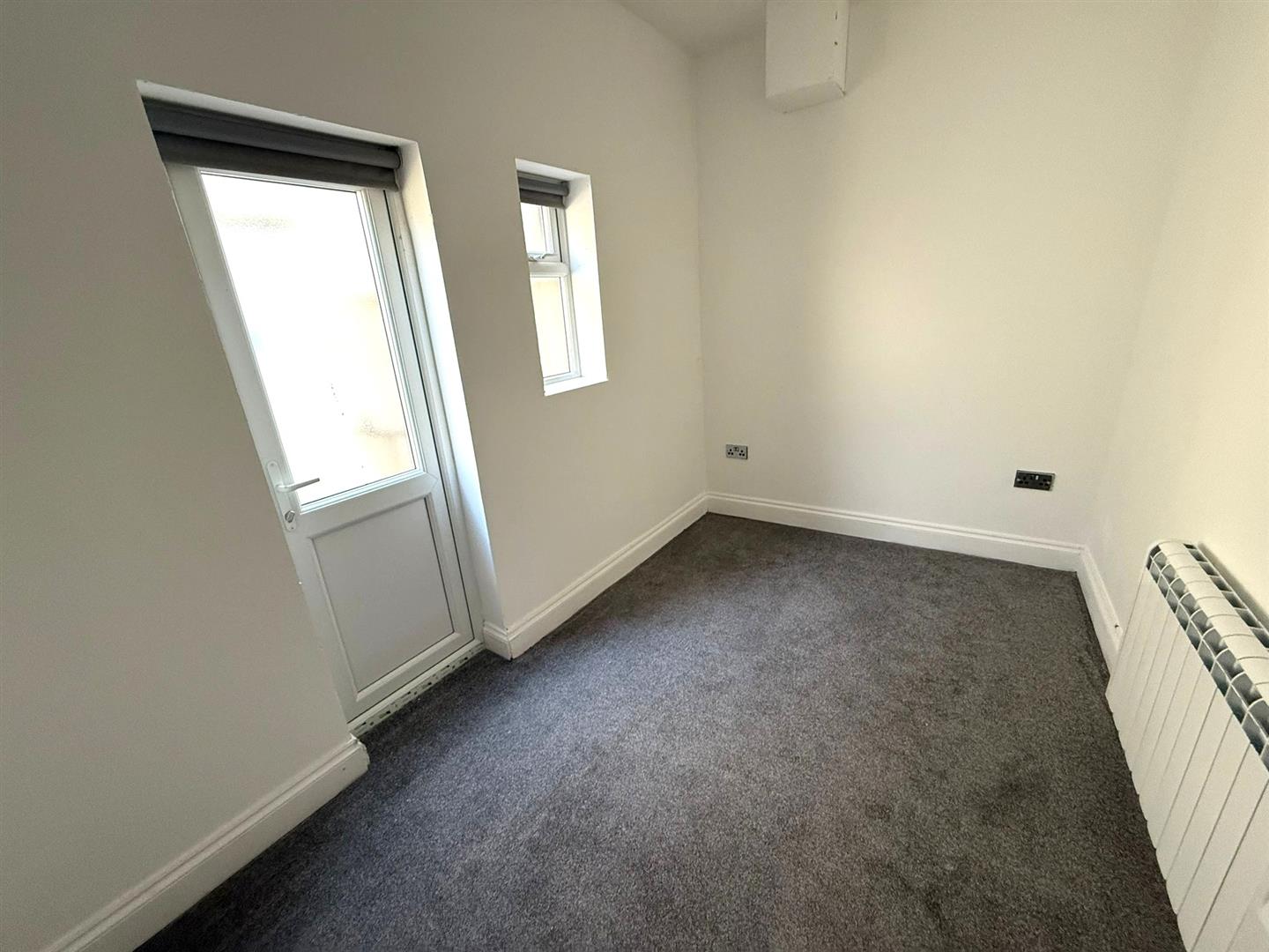 Flat Montague Street in Worthing